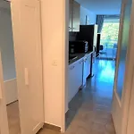 Cosy Et Spacieux En Bord De A Saint-raphael, En Face Du Port Santa-lucia