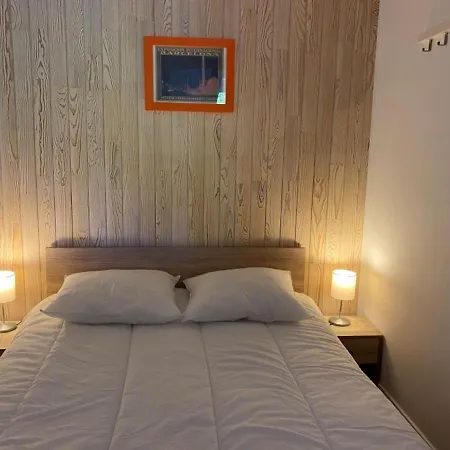 Cosy Et Spacieux En Bord De A Saint-raphael, En Face Du Port Santa-lucia Saint-Raphael (Var)