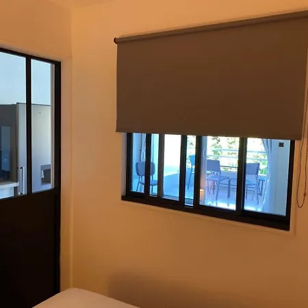 Cosy Et Spacieux En Bord De A Saint-raphael, En Face Du Port Santa-lucia Apartment